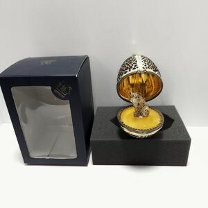 Komozja Family Blown Glass Leopard Jeweled Hinged Egg Christmas Ornament